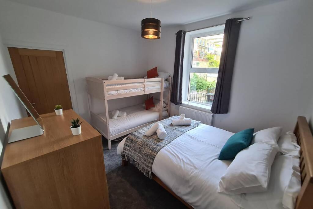 Beautiful Seaside Apartment With Parking Ventnor Dış mekan fotoğraf